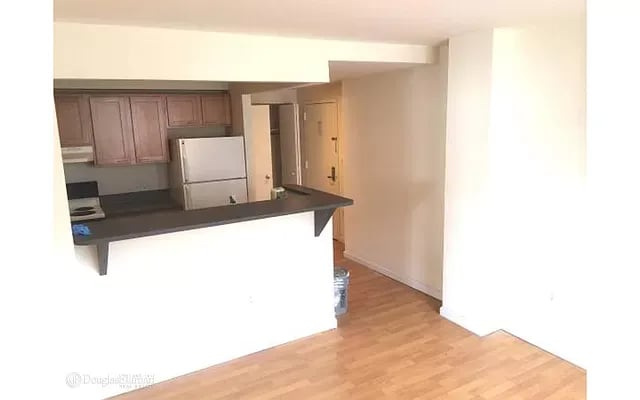 27-37 27th Street Unit: 3D