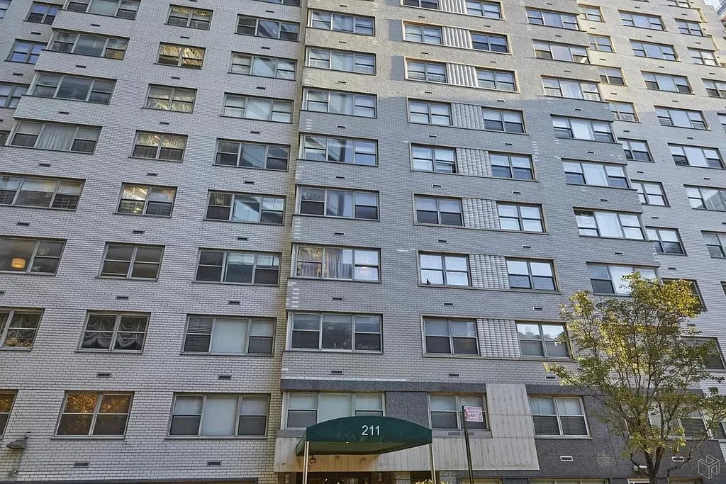 211 E 53rd St, #8C
