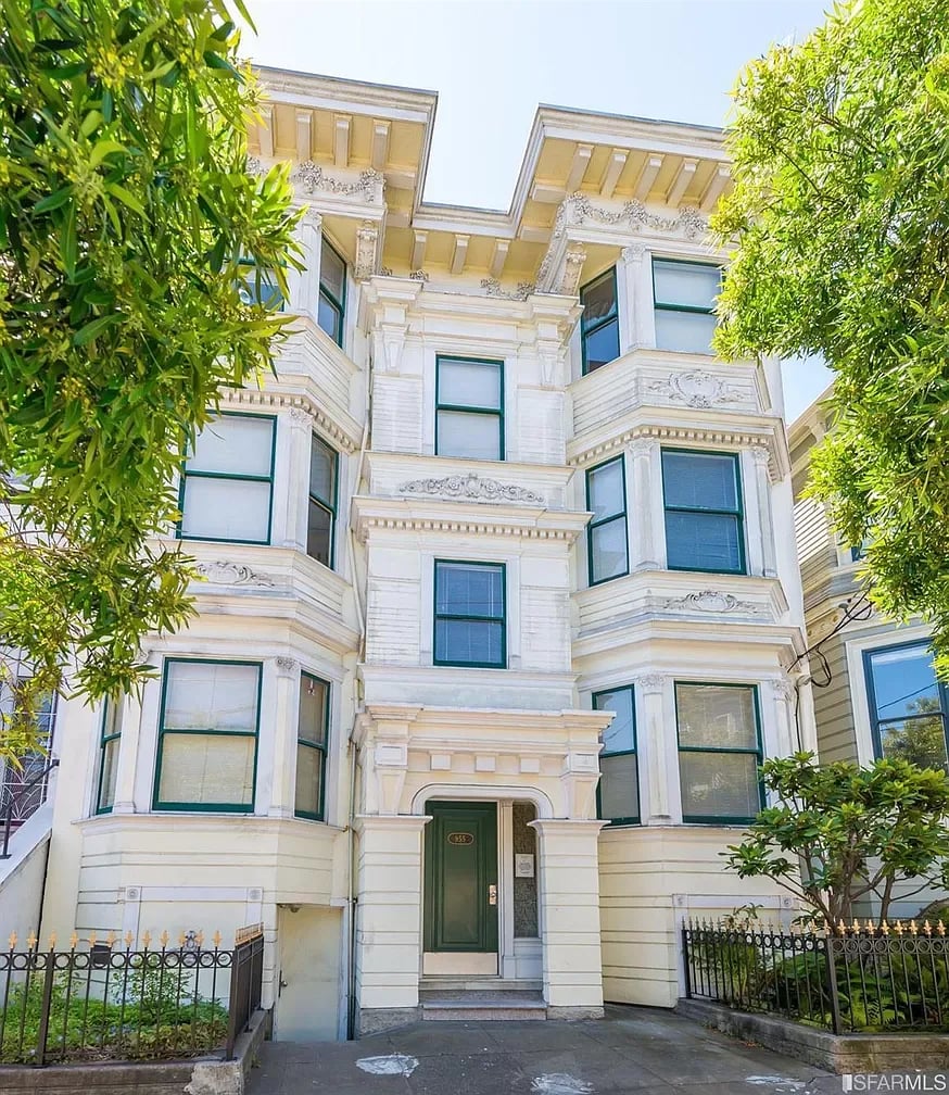 955 Page St
