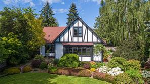 3900 Cadboro Bay Rd