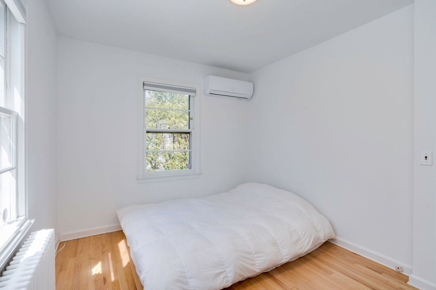 The Sweetest Renovated Cottage in Sag Harbor Village