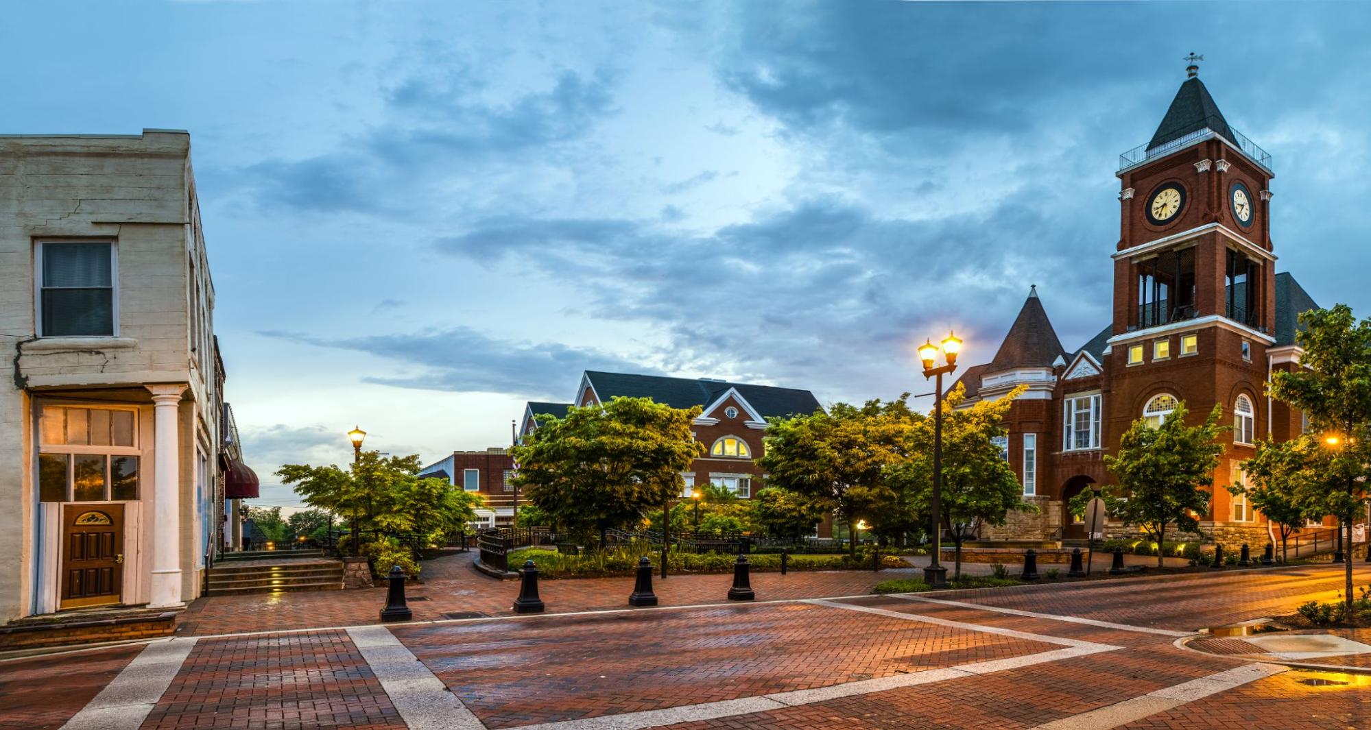 Dallas Square ©Rob Hainer