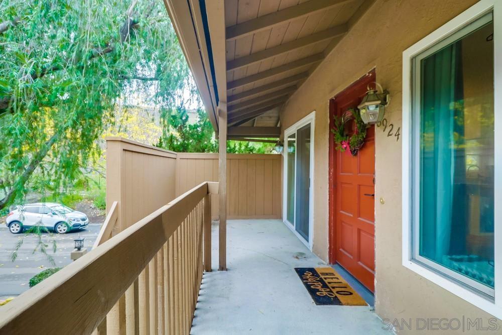 8924 Fletcher Valley Dr, #112