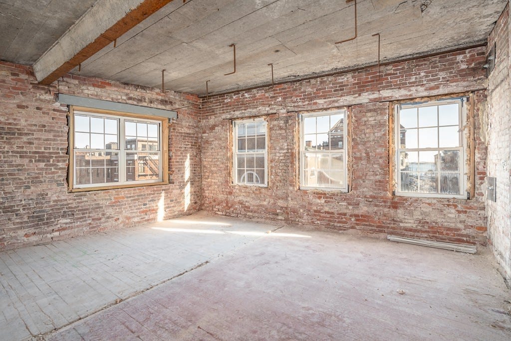 358-366 Hanover St