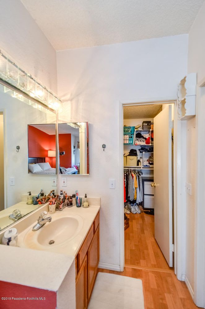 4900 N Grand Ave, #218