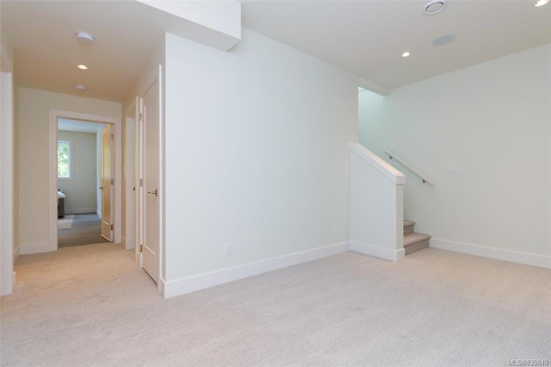 3516 Paperbark Cres