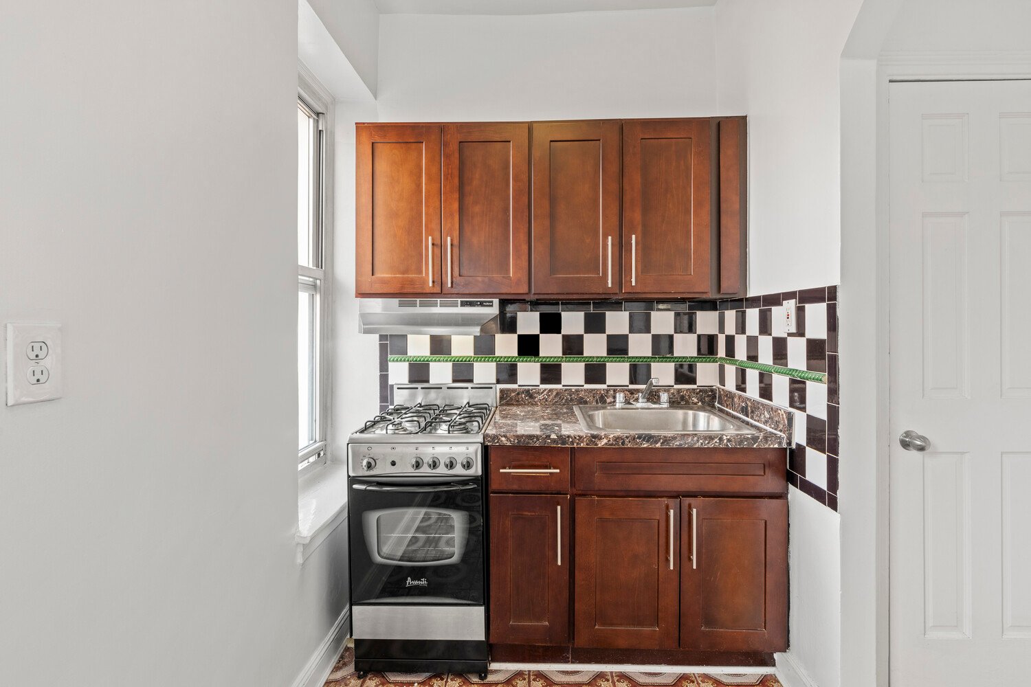 53 Avenue B, Apt 2B