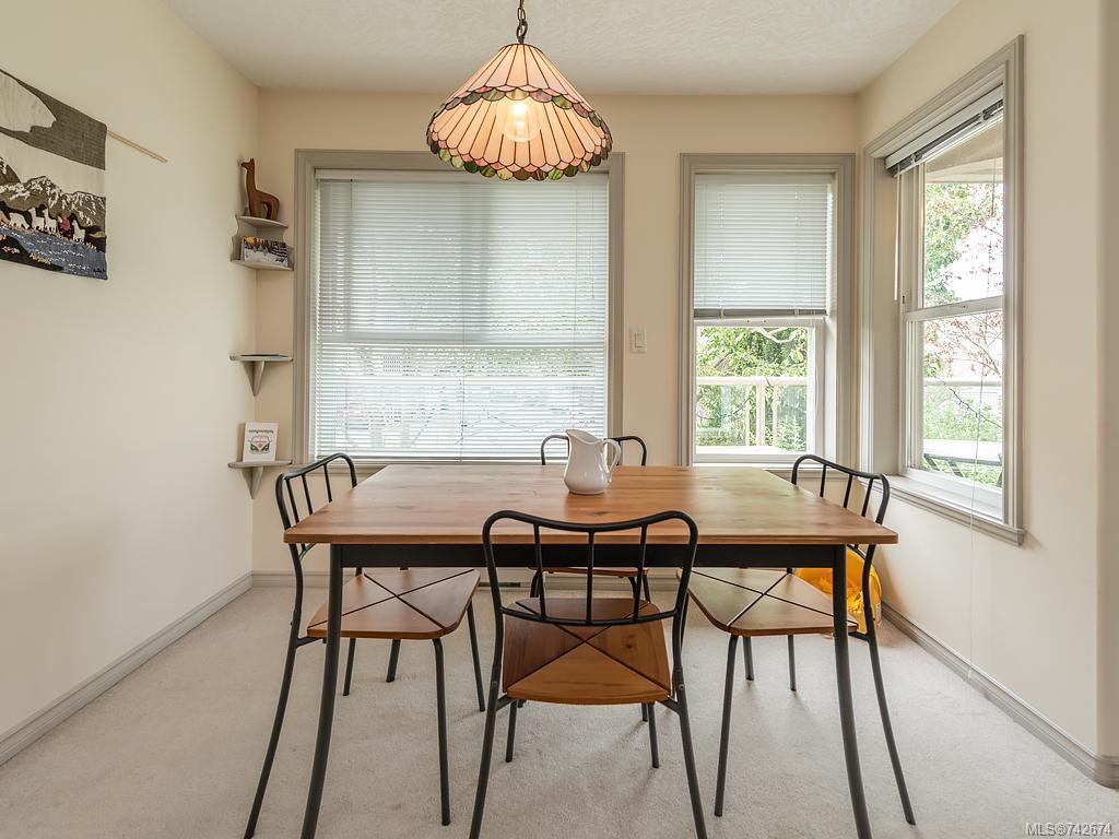 204-320 Menzies St