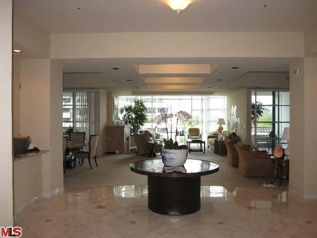 10380 Wilshire Blvd. #1002
