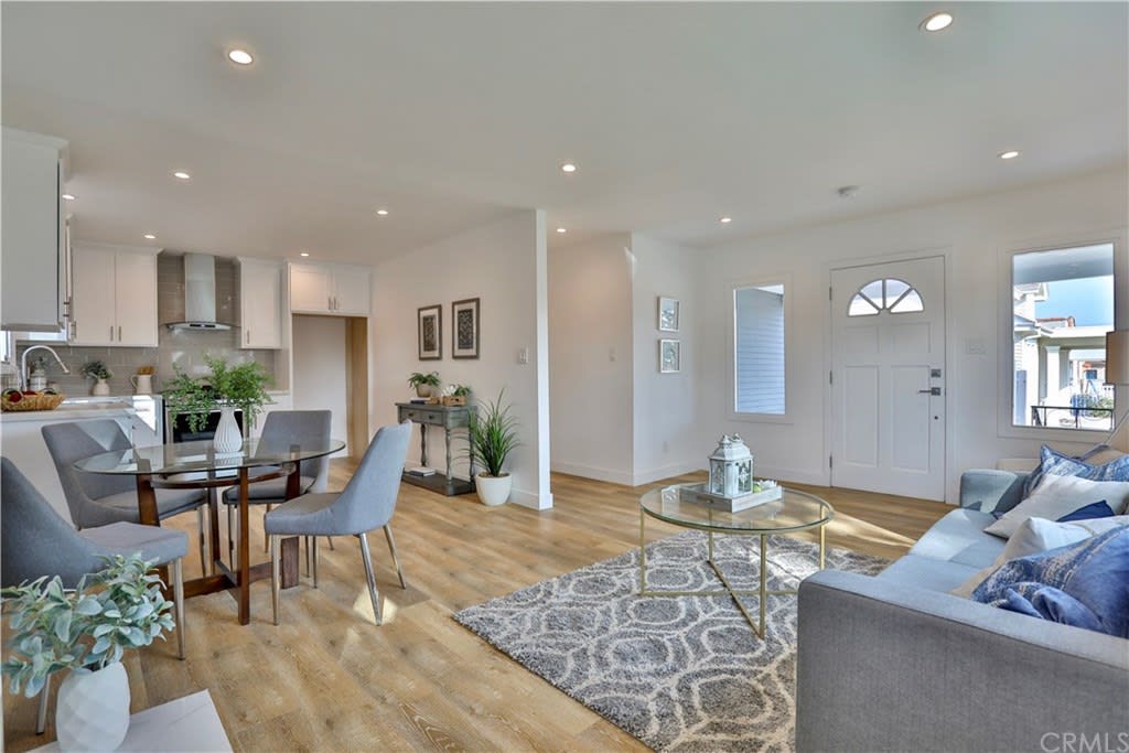 3665 W 58th Place