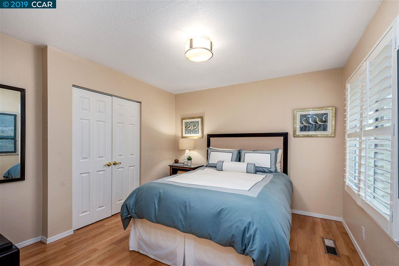 649 Adobe Dr