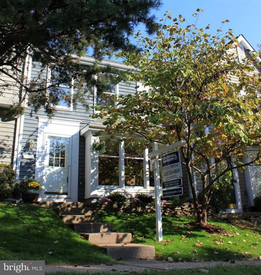 1511 Twisted Oak Dr