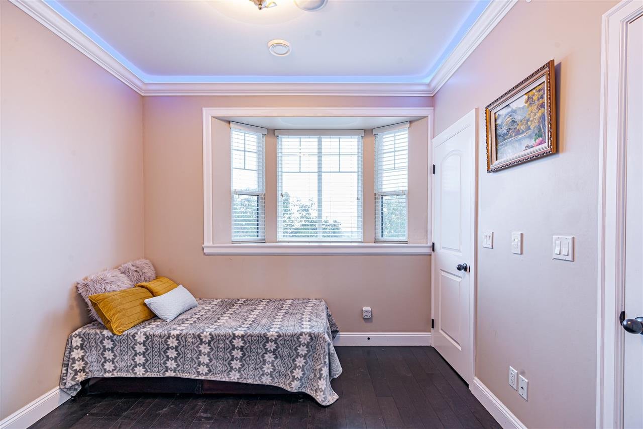 119 E 59th Ave