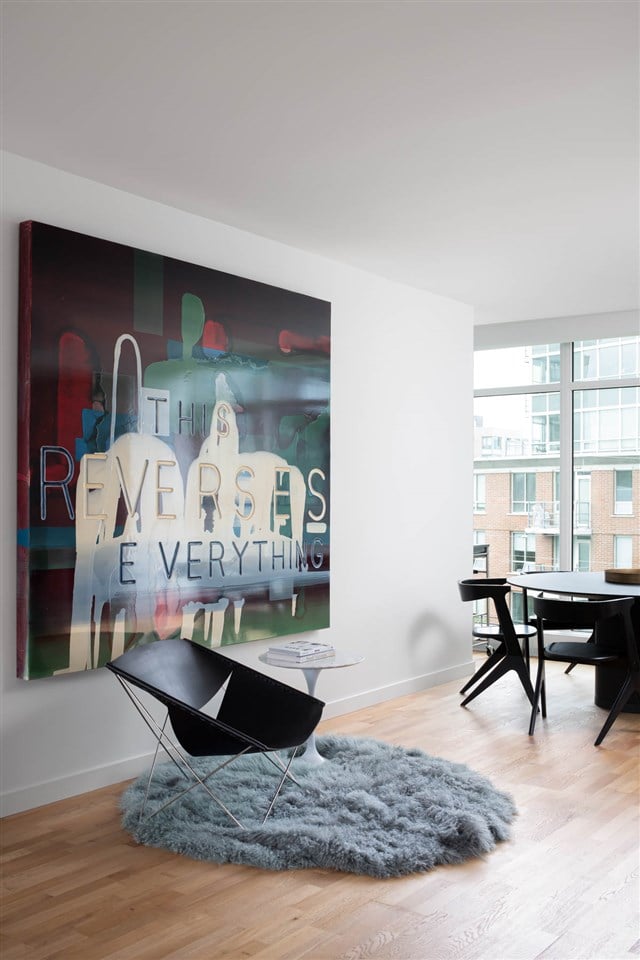 302-1555 W 8th Ave