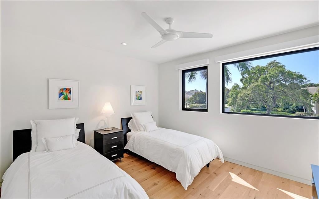 1580 Harbor Cay Lane