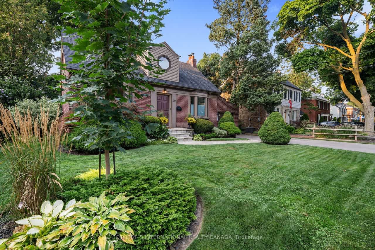 149 Burnhamthorpe Rd