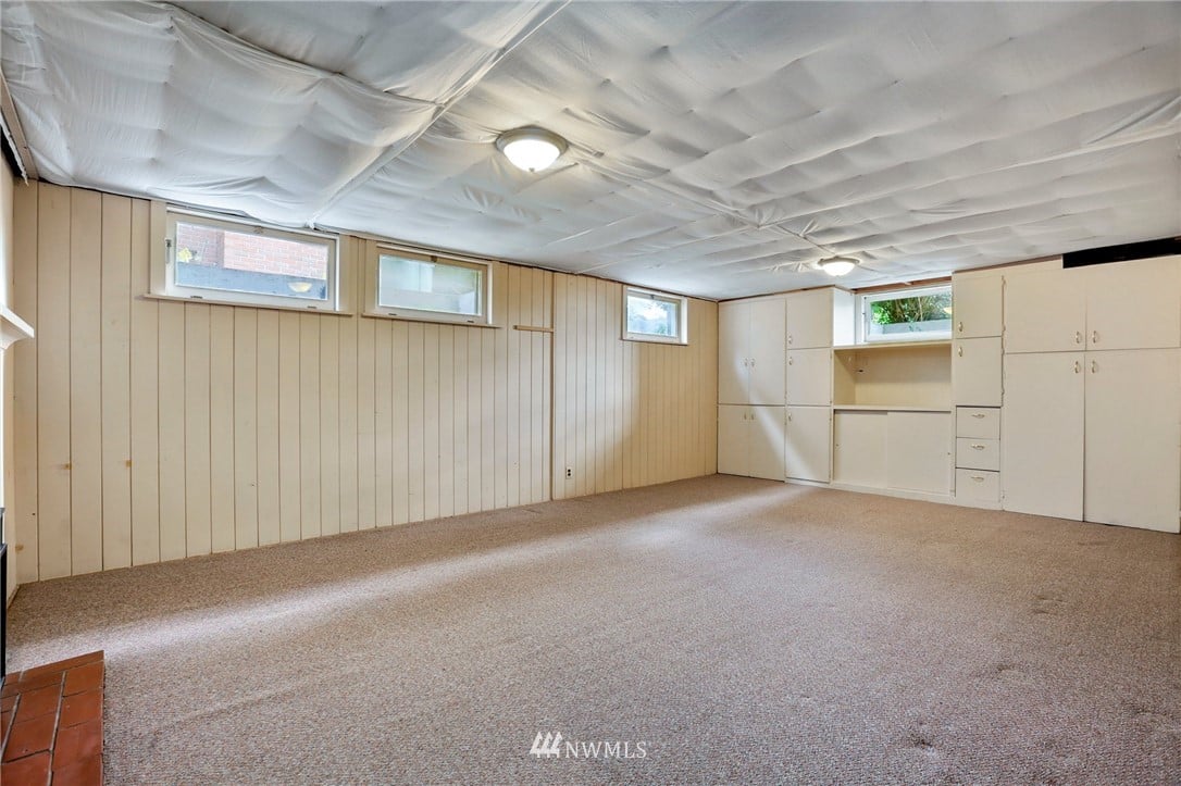 443 View Ridge Dr