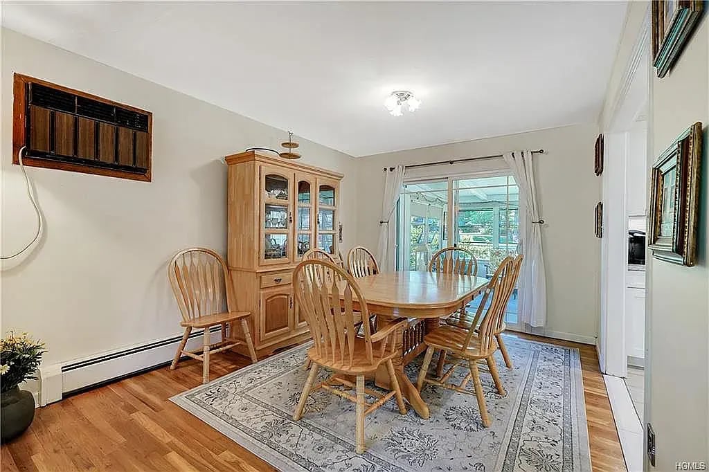 5 Van Gogh Ln