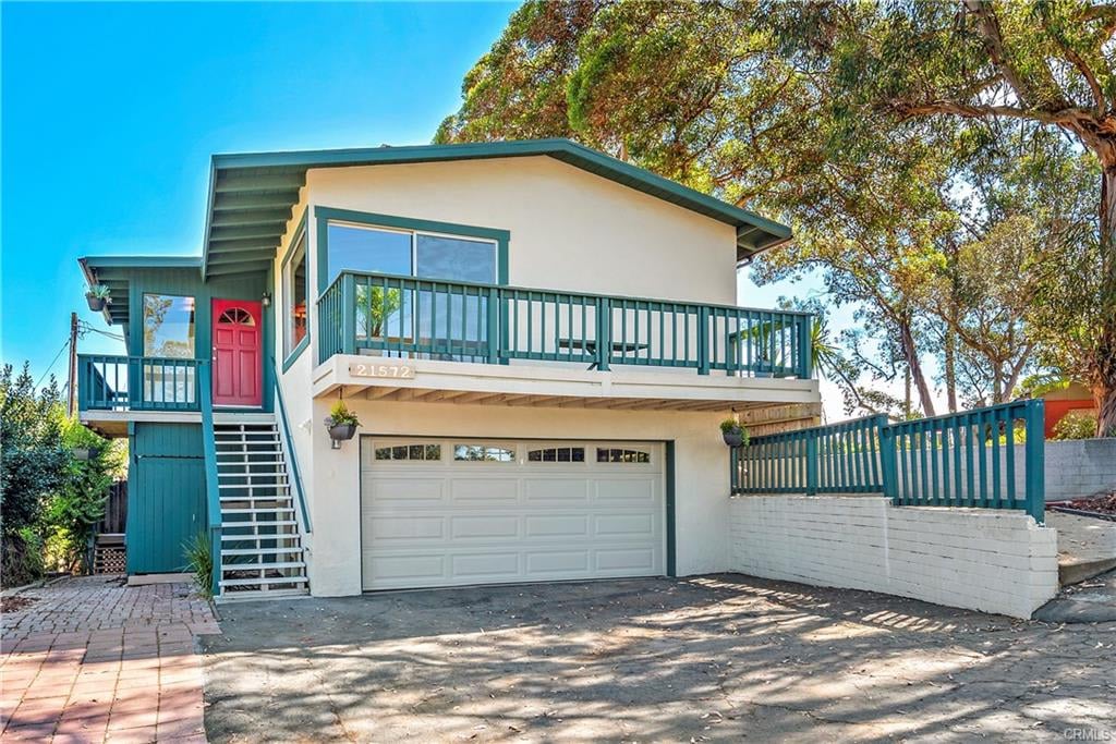 21572 Treetop Lane