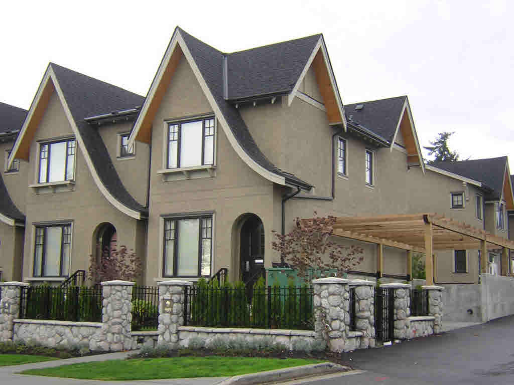 989 W 38th Ave