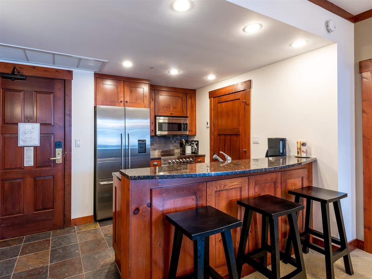 203-2202 Gondola Wy