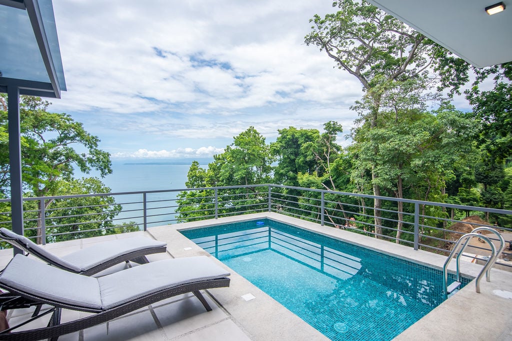 Oceanfront Private Pool Villa, Jaco, Puntarenas
