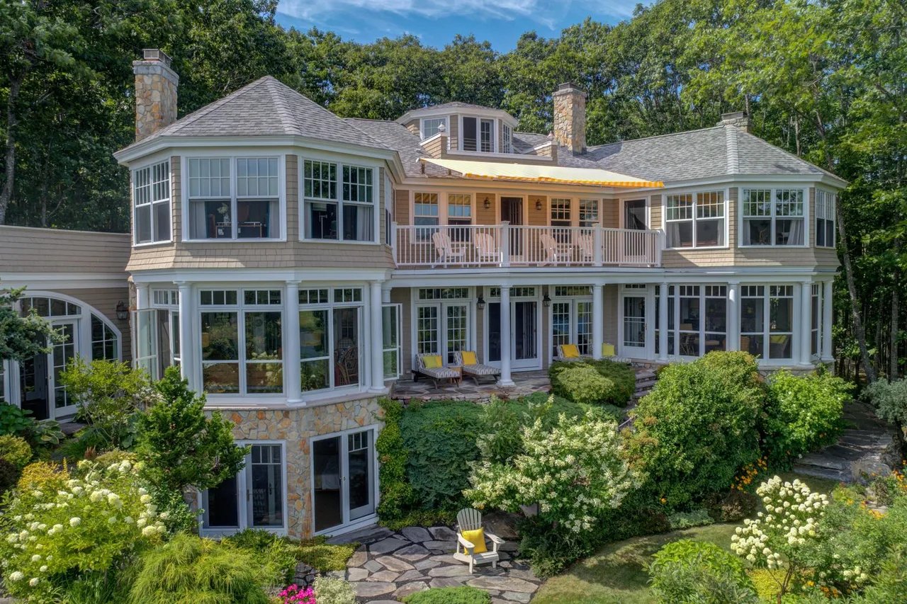 Our Kennebunk Office Represented 4 of the Top 10 2022 York County Sales