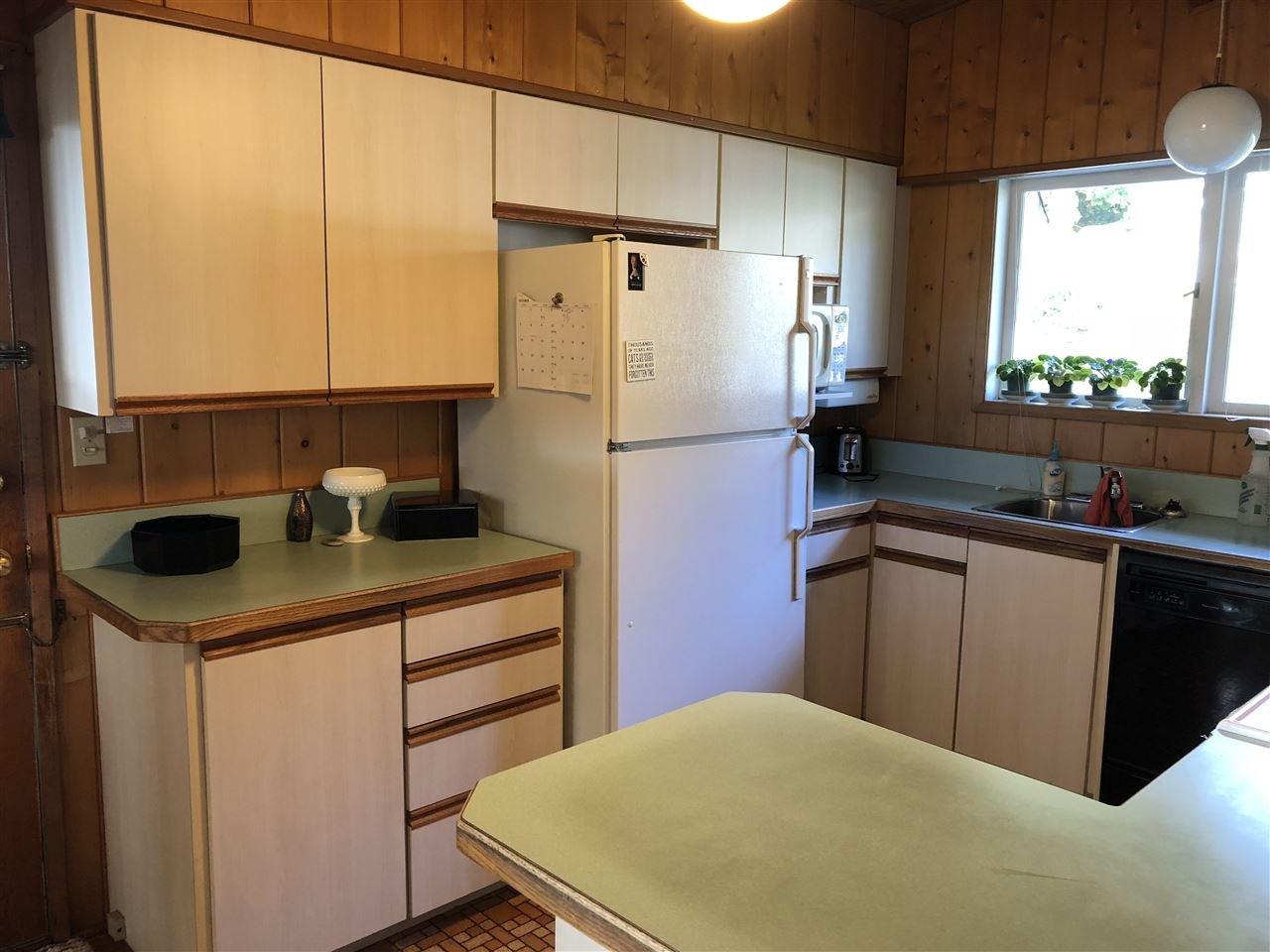 685 Sylvan Avenue, North Vancouver