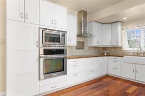 1051 Leslie Dr