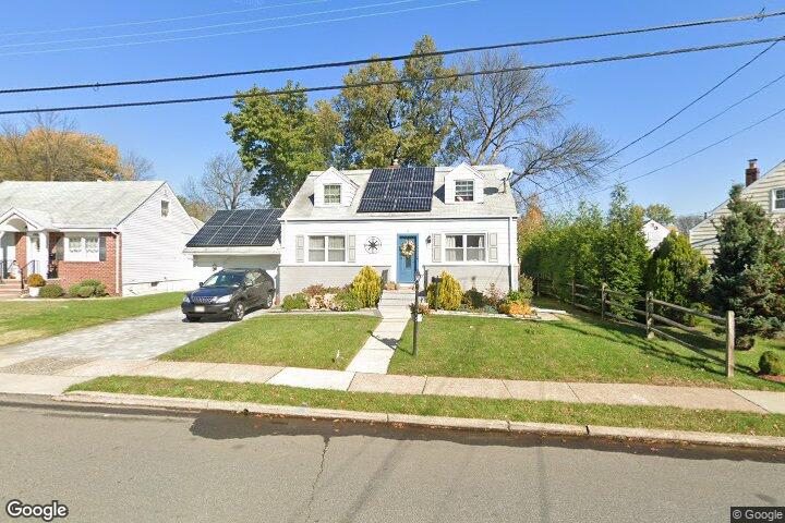 8 Schlosser Dr