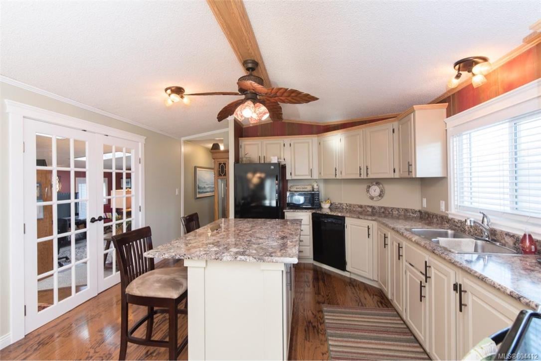 43-7583 Central Saanich Rd