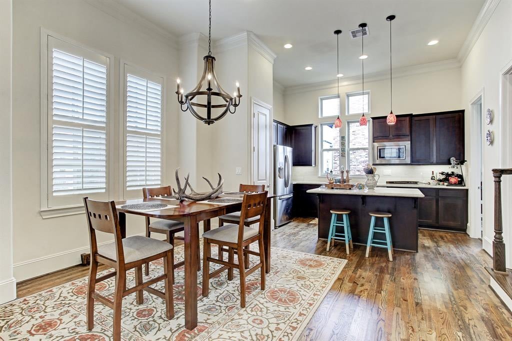 2704 ARABELLE GROVE