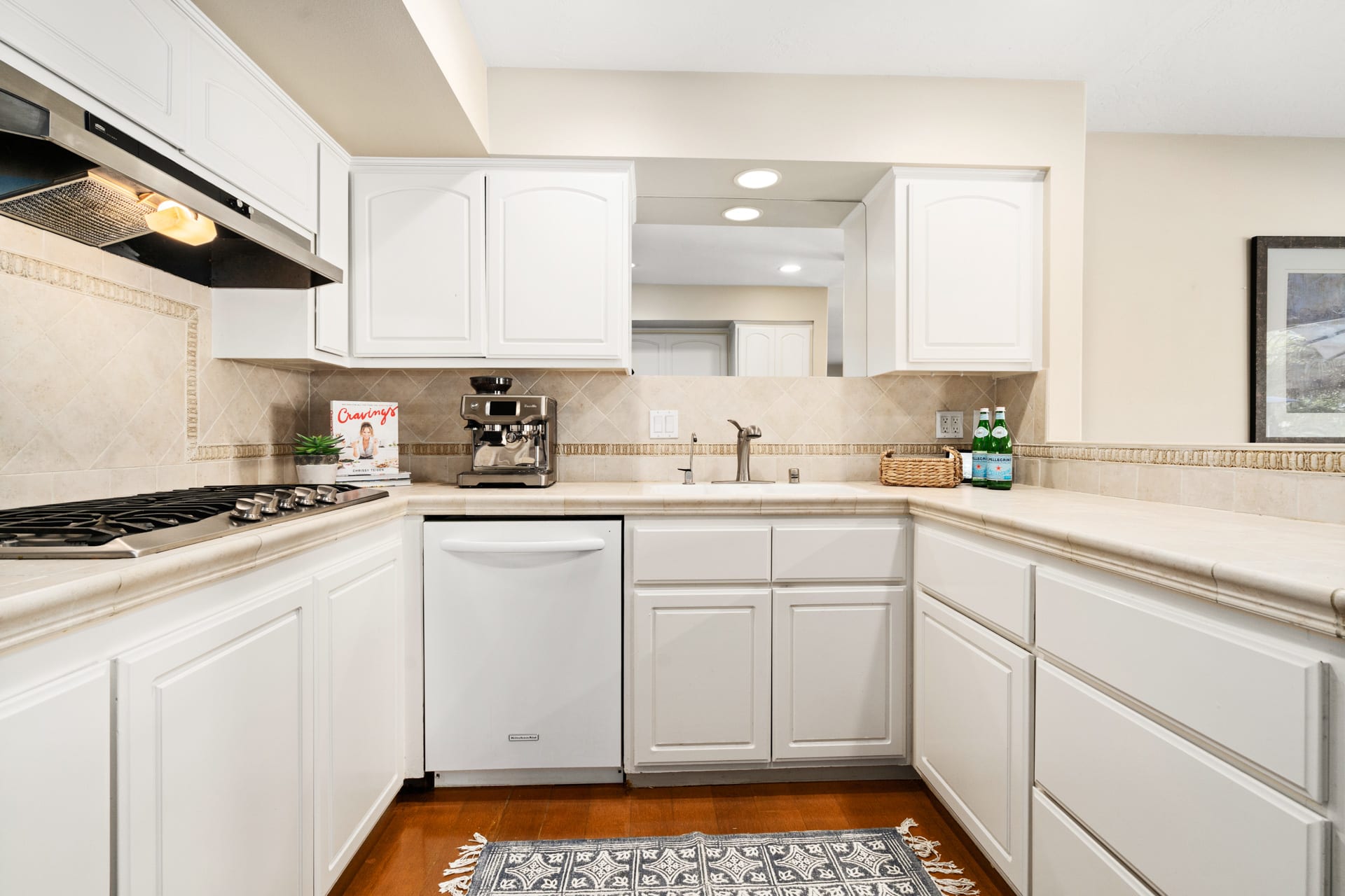 2135 Vista Laredo