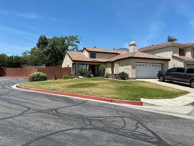 1347 Cloverbrook Lane