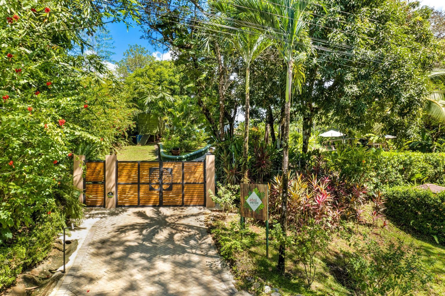 6 Beautiful Tree House Villas and Owners Home on Calle Toucan