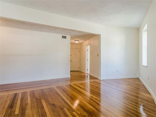 153 Chiswick Rd, #2