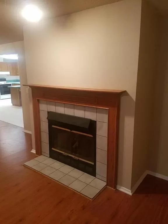 10711 VICKERY