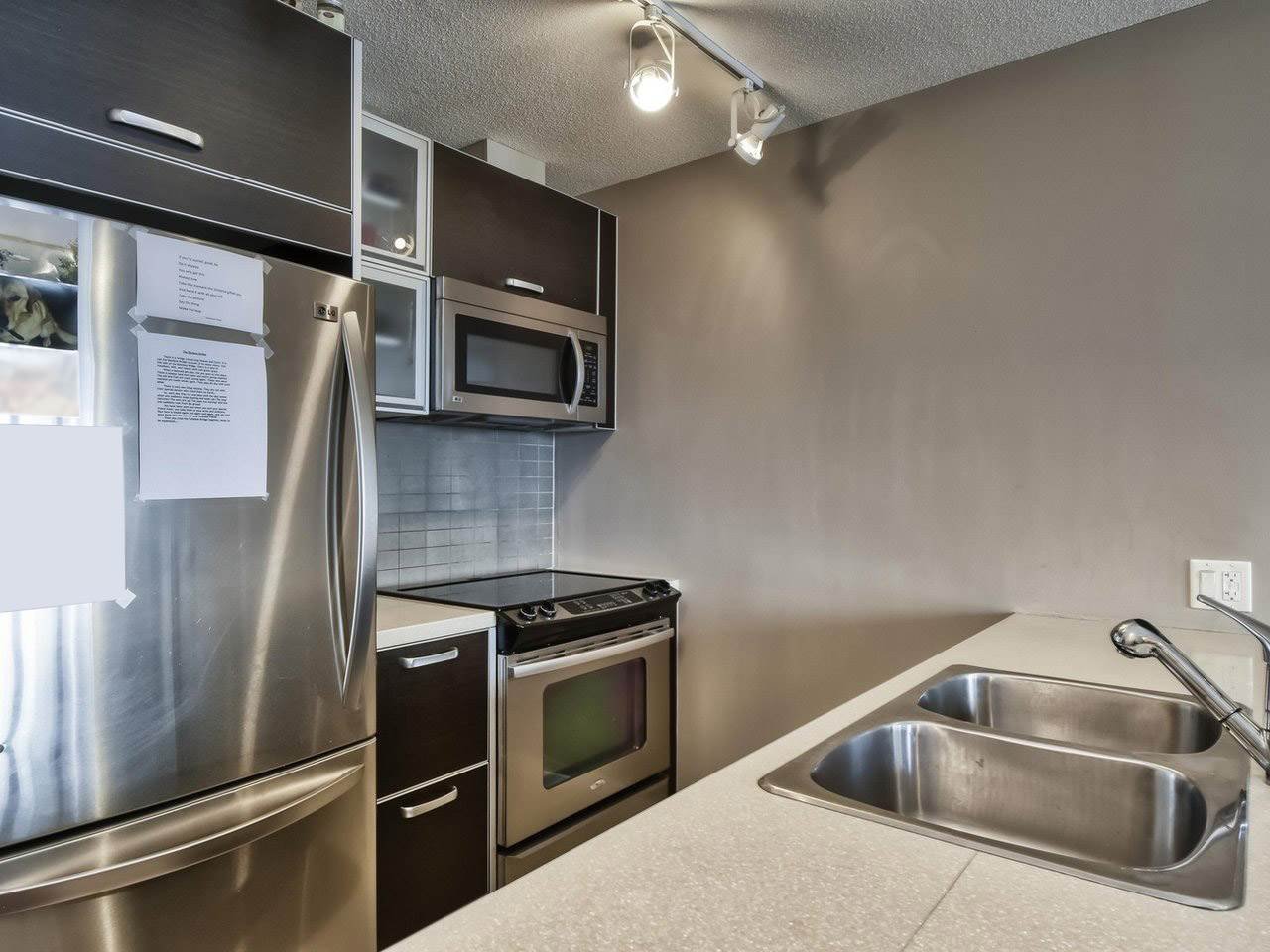 2403-9981 Whalley Boulevard, Surrey