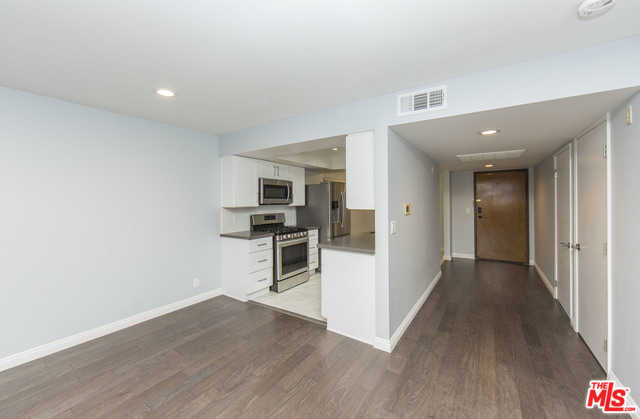 7001 S LA CIENEGA Apt 205