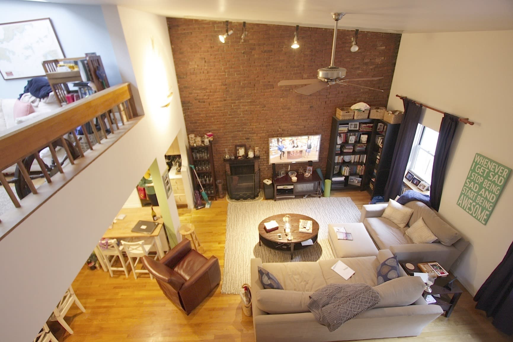 51 E 10th St