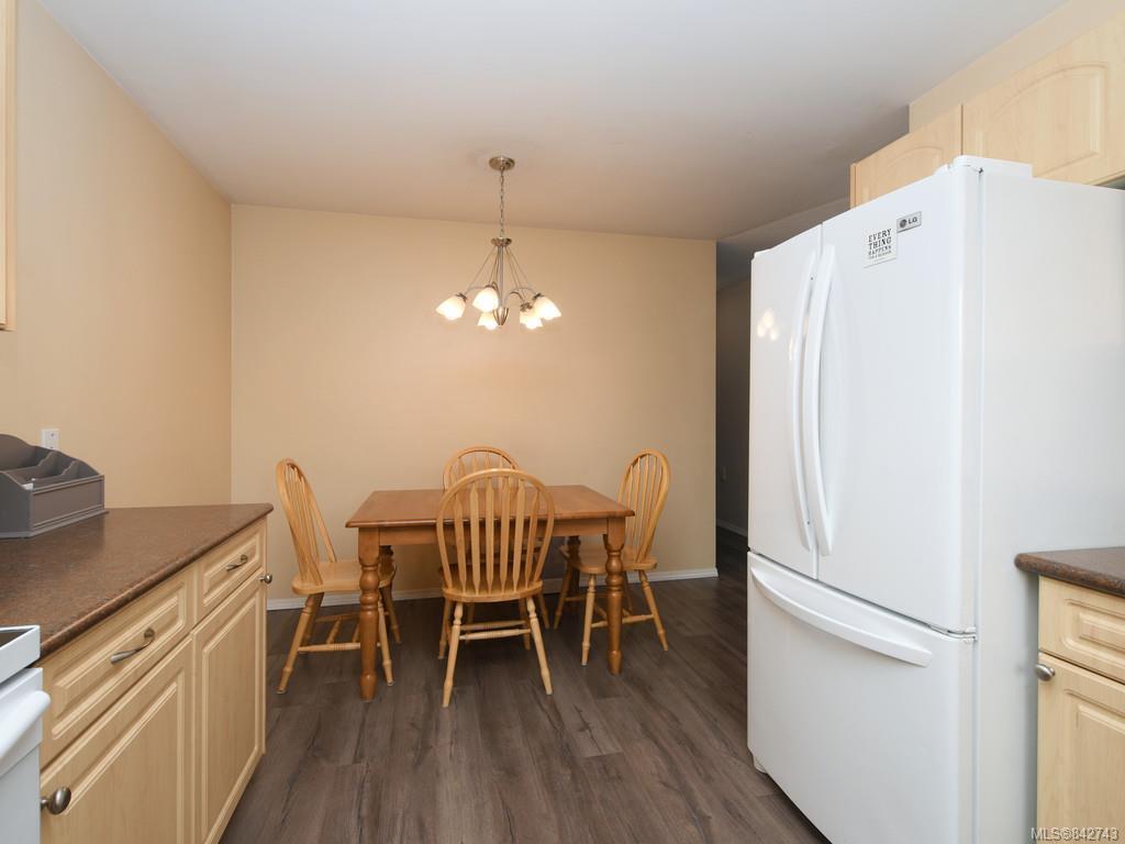 10017 Siddall Rd