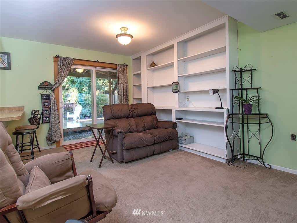 21428 82nd Ave SE