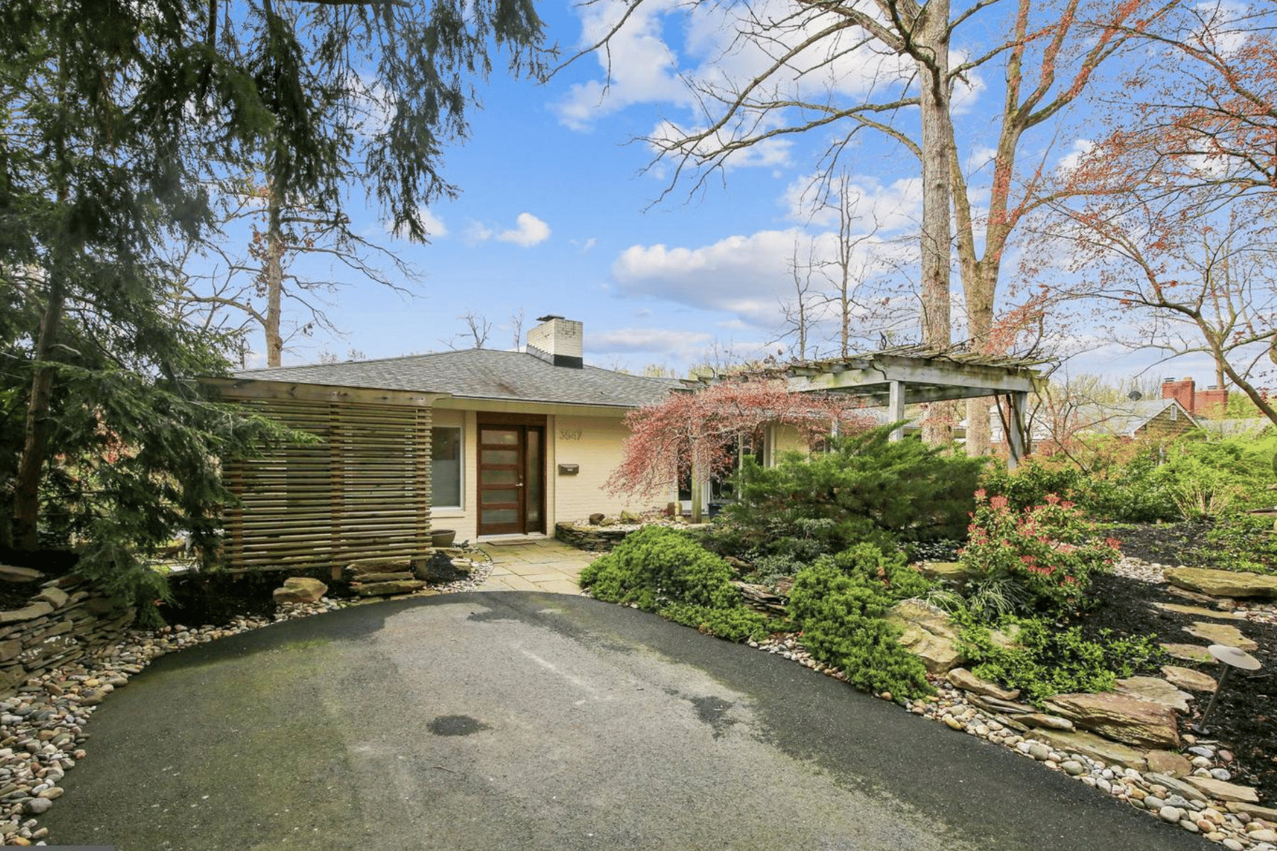 3547 Devon Dr