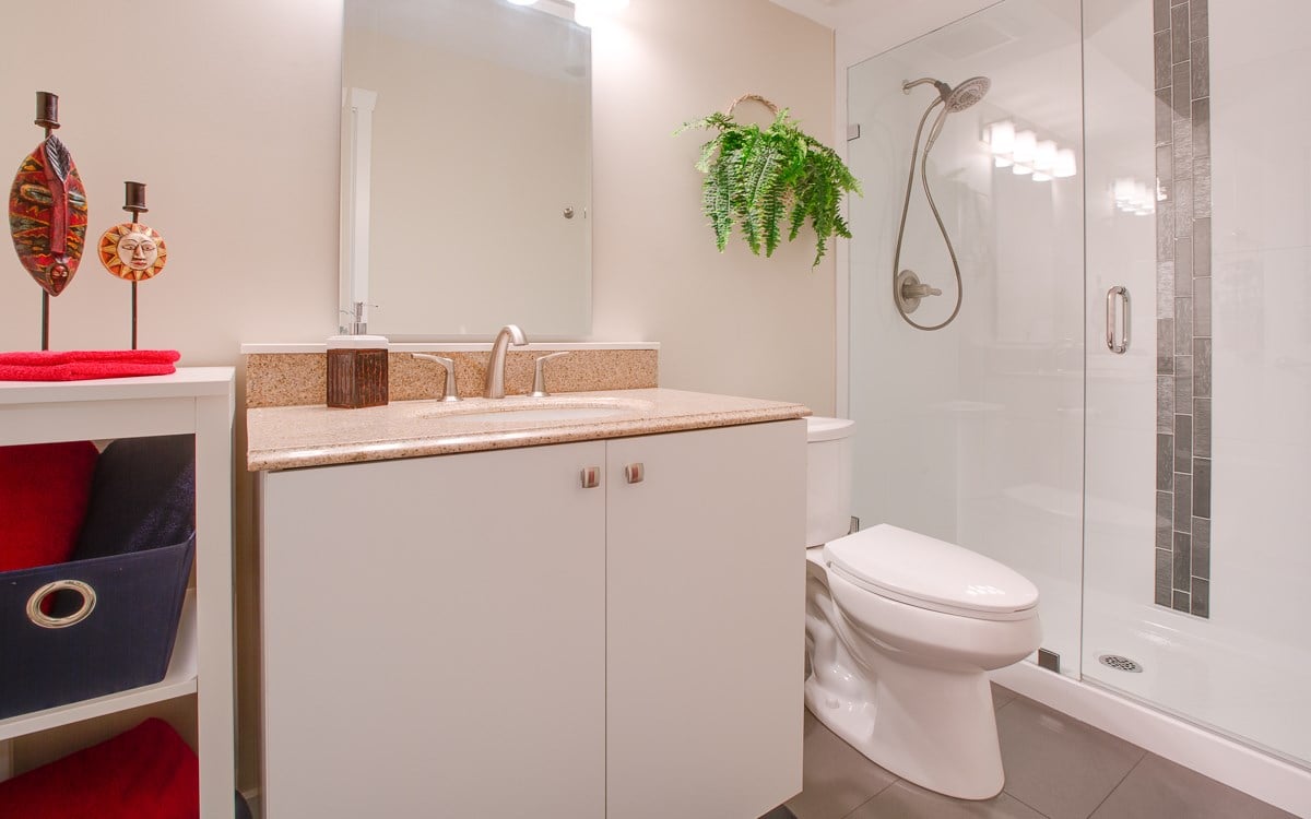 117-2200 Panorama Dr