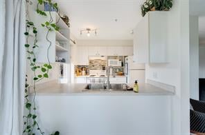 308-2527 Quadra St