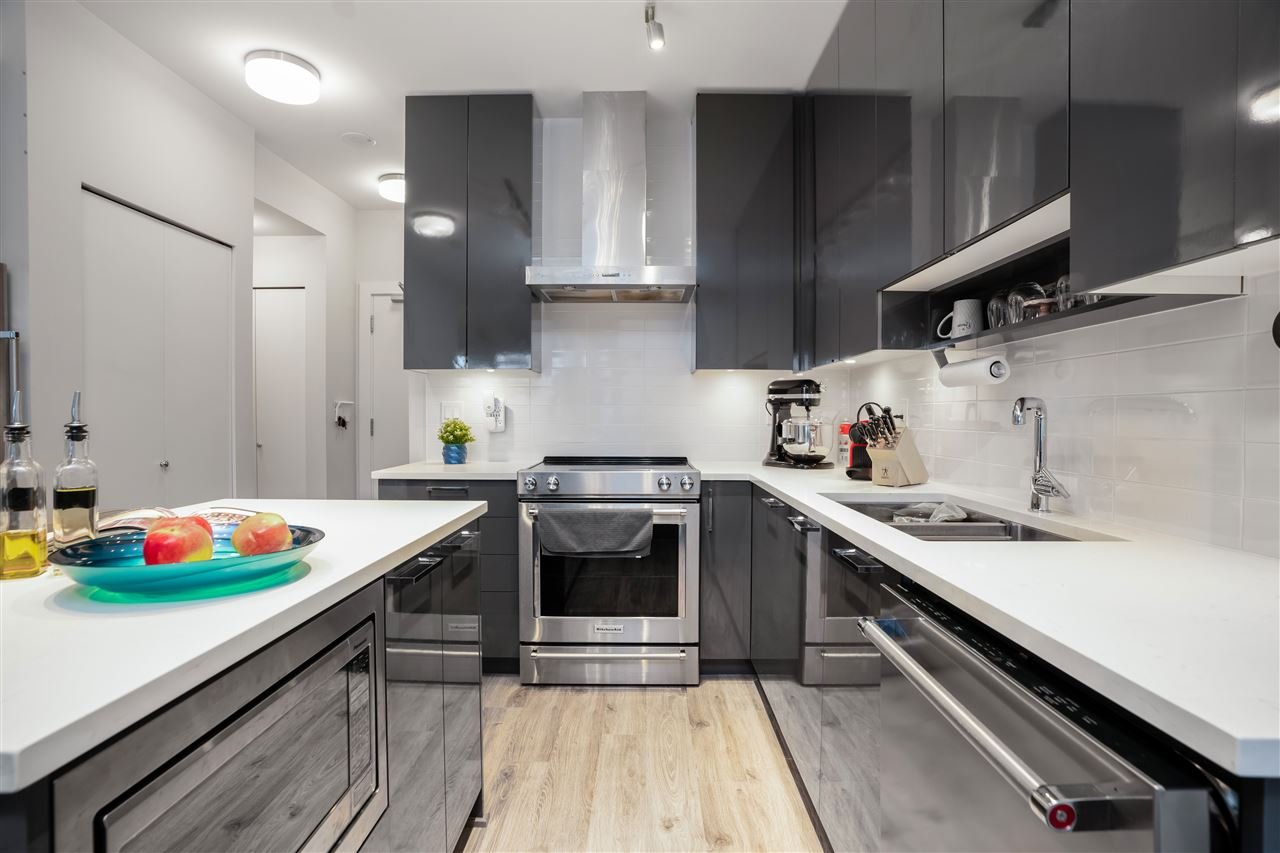 317-1768 Gilmore Ave