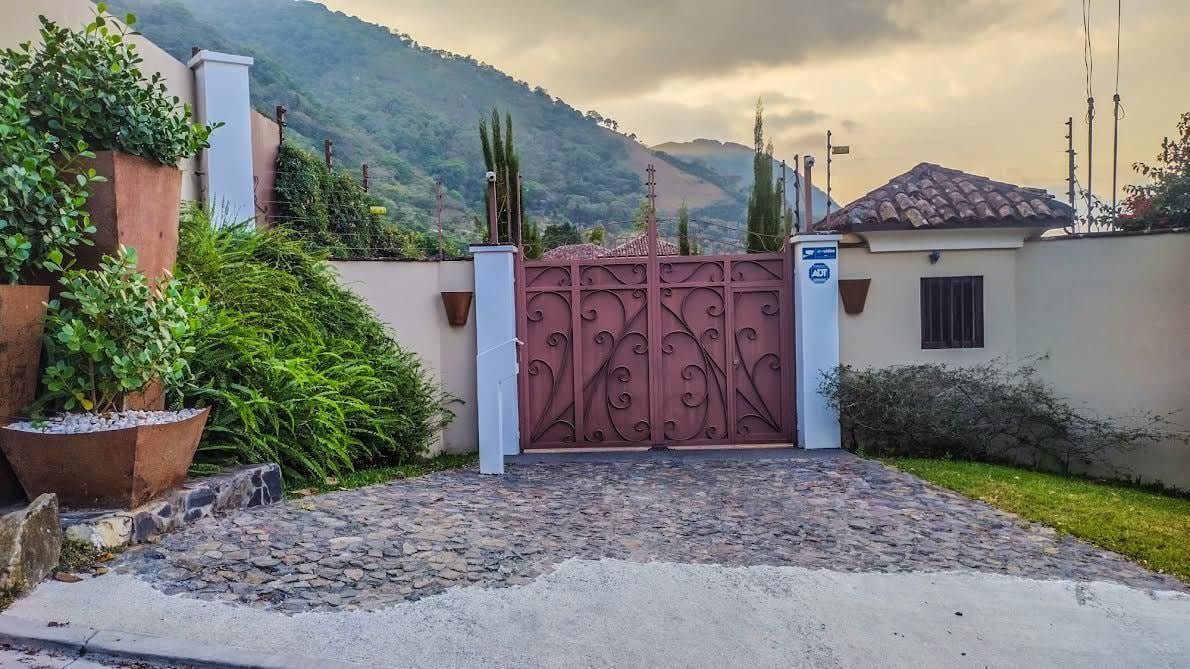 Mediterranean Volcano View Villa, Escazu, San Jose