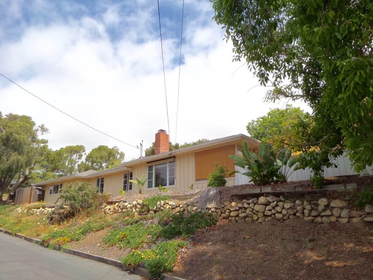 3918 Foothill Rd