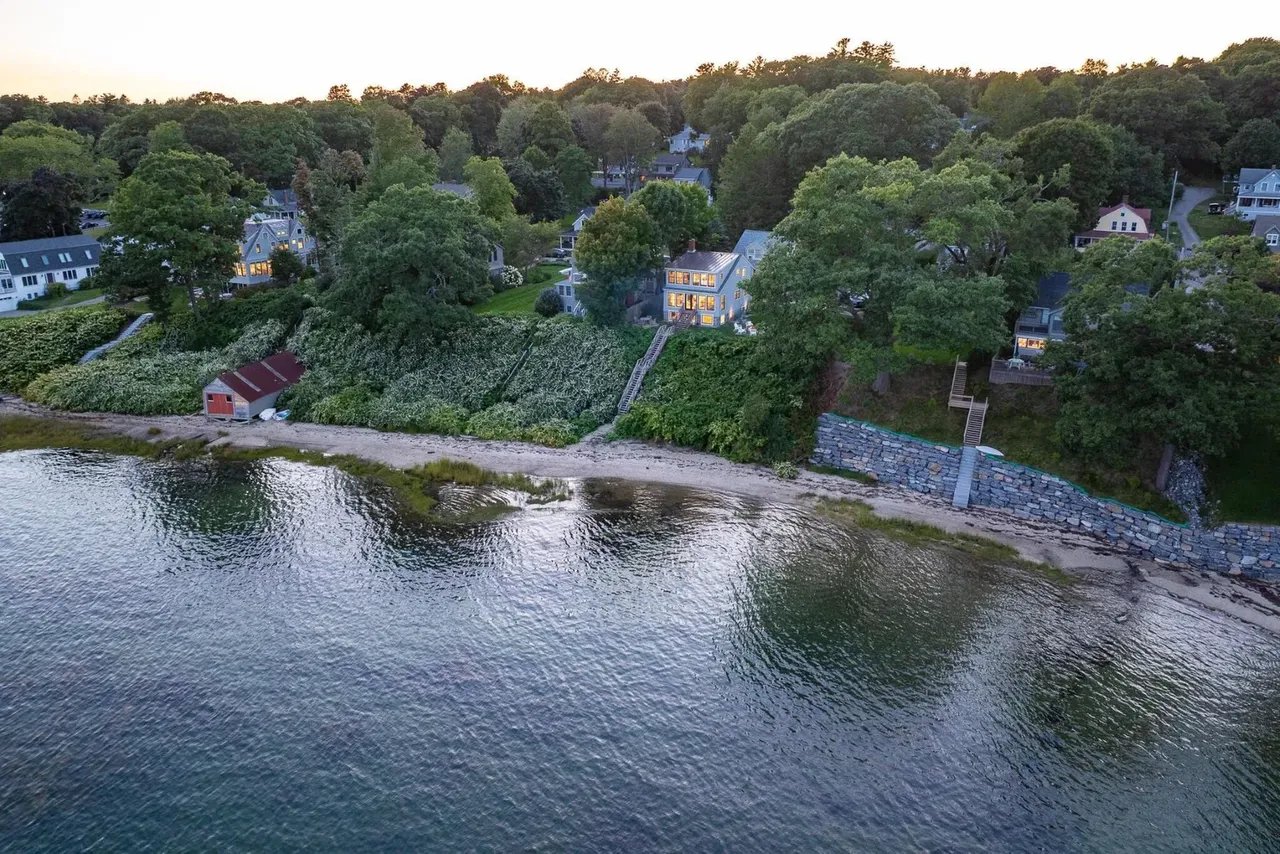 New Listing! 21 Mason Street, Falmouth, ME 04105 – $3,000,000