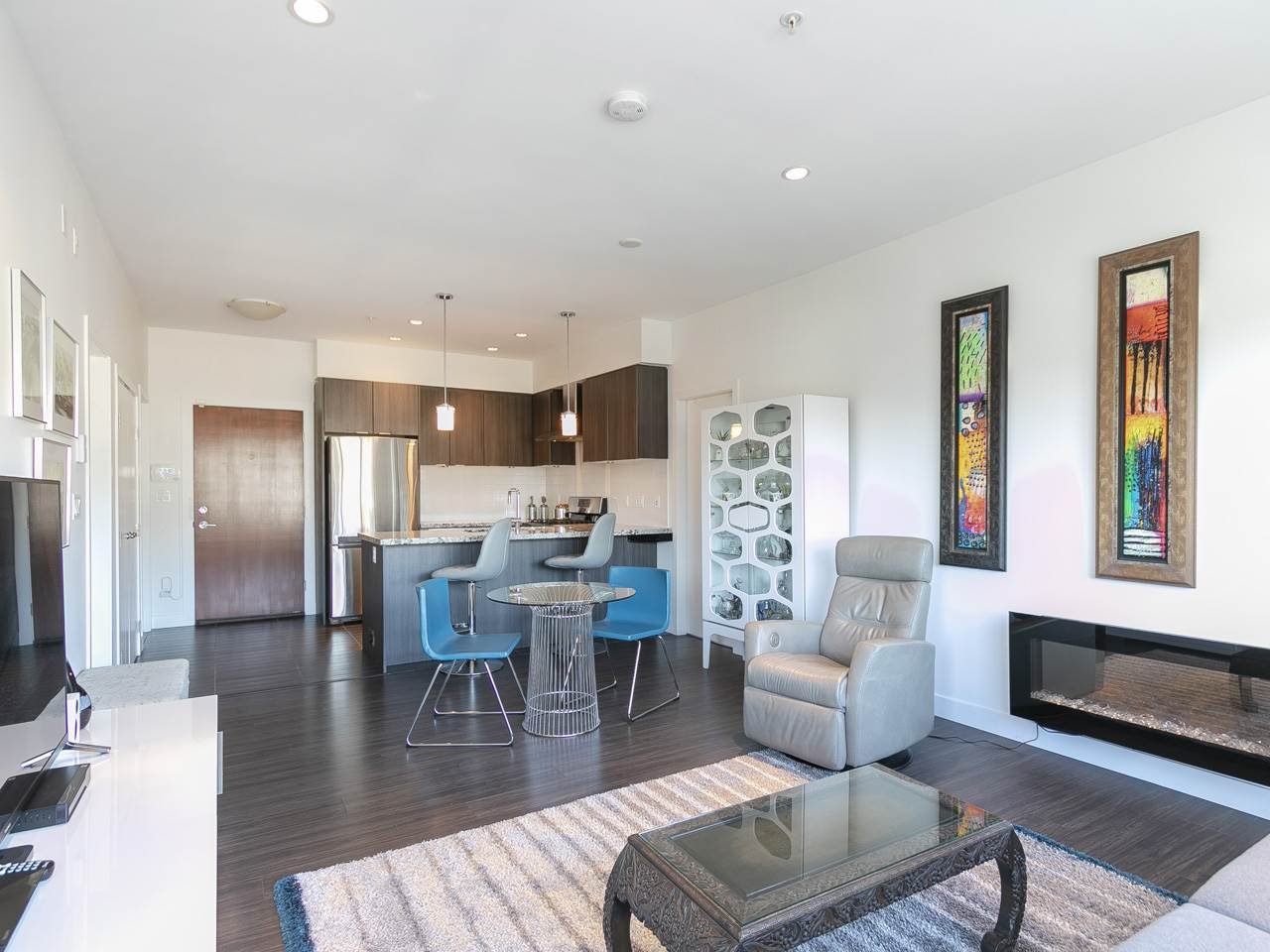 401-5688 Hastings St